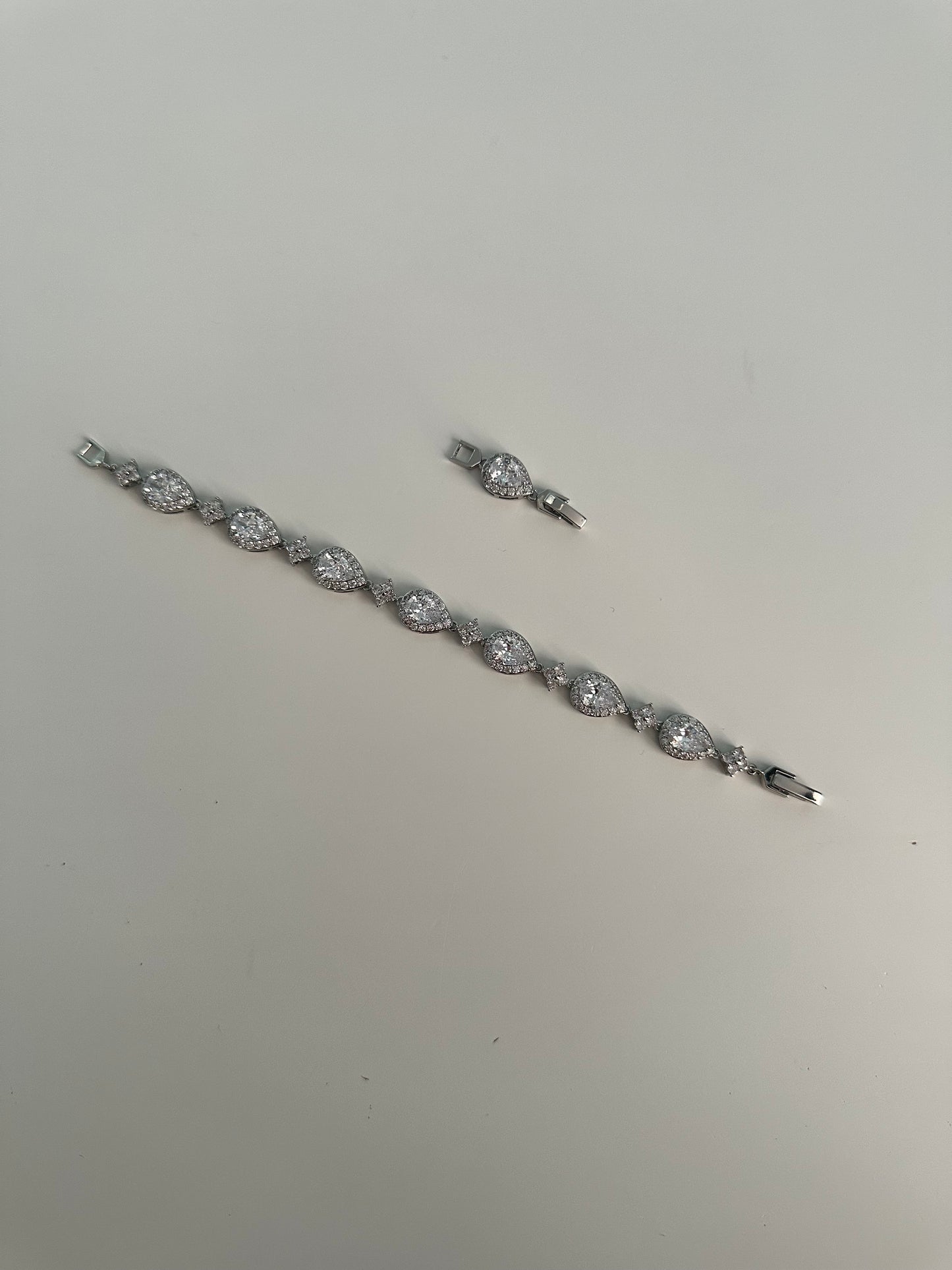 Zilveren druppels - Myralix Armband